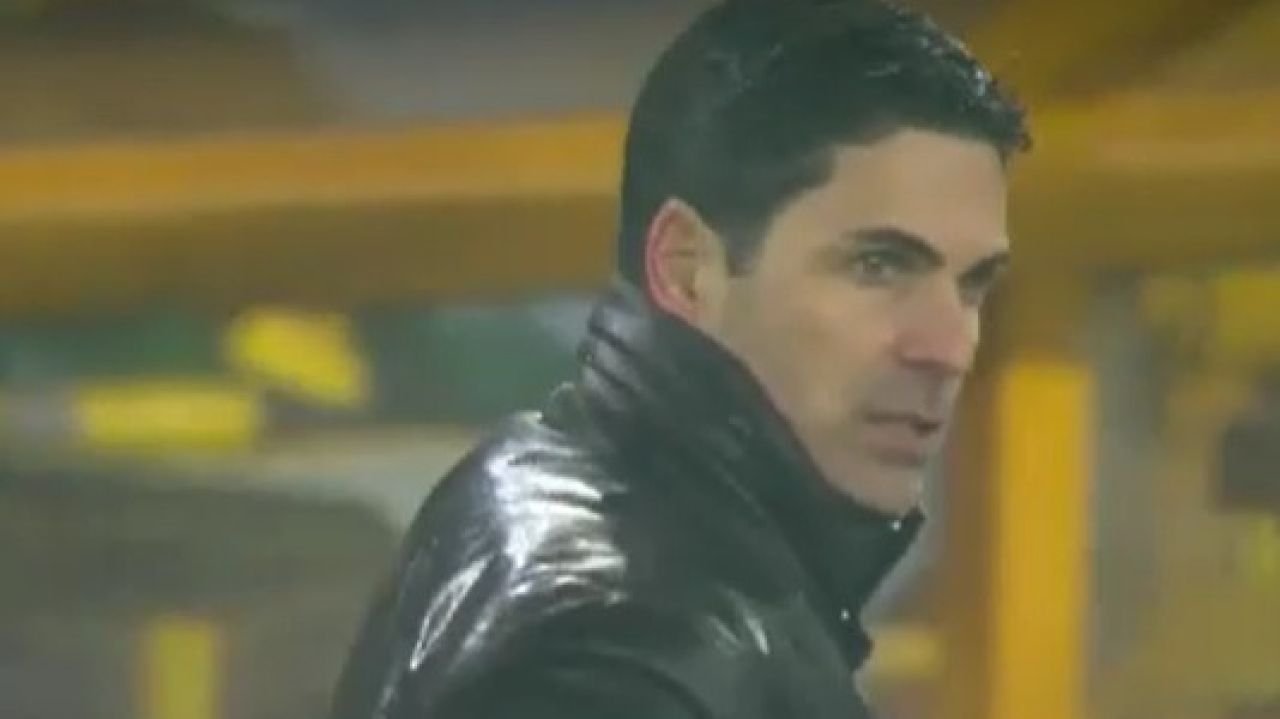 Southampton învinge Arsenal într-un meci spectaculos, cu un gol marcat pe final SOUTHAMPTON – Arsenal 2-1: Într-un meci plin de răsturnări de situație, SOUTHAMPTON a reușit să învingă ARSENAL cu scorul de 2-1, pe „St