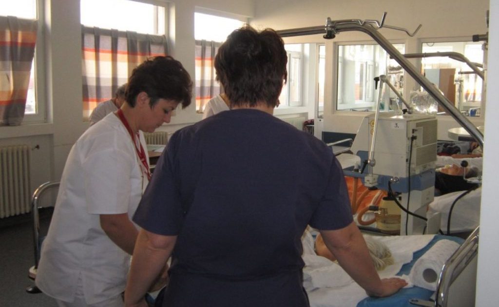 OAMGMAMR, partener în INTENSIV+: Îngrijiri medicale vitale pentru pacienții critici