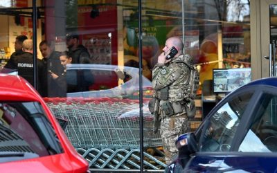 Atac ucigător într-un supermarket din Kiev: Șase morți, atacatorul ucis