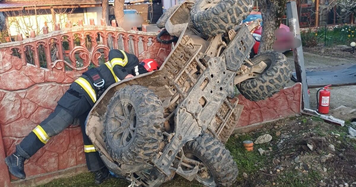Accident de Paște: ATV răsturnat pe gard, spectacol neașteptat în România