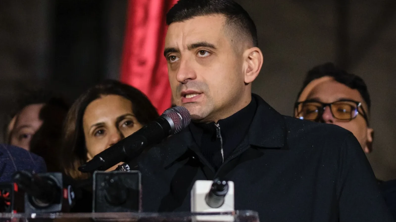 AUR, pe val în sondaje: George Simion, liderul politic preferat