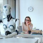 avem-deja-prima-tara-care-a-inlocuit-10-din-forta-de-munca-cu-roboti.jpg - NewsFactor