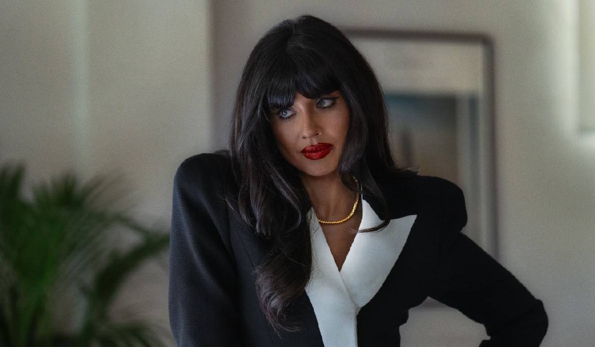 Kerry WASHINGTON și alte vedete sparg tăcerea despre avort, normalizând experiența Actrița KERRY WASHINGTON a dezvăluit recent, în cadrul unei apariții la emisiunea „Call Her Daddy”, că a inclus în memoriile sale din 2023, „Thicker Than Water”, experiența unui avort