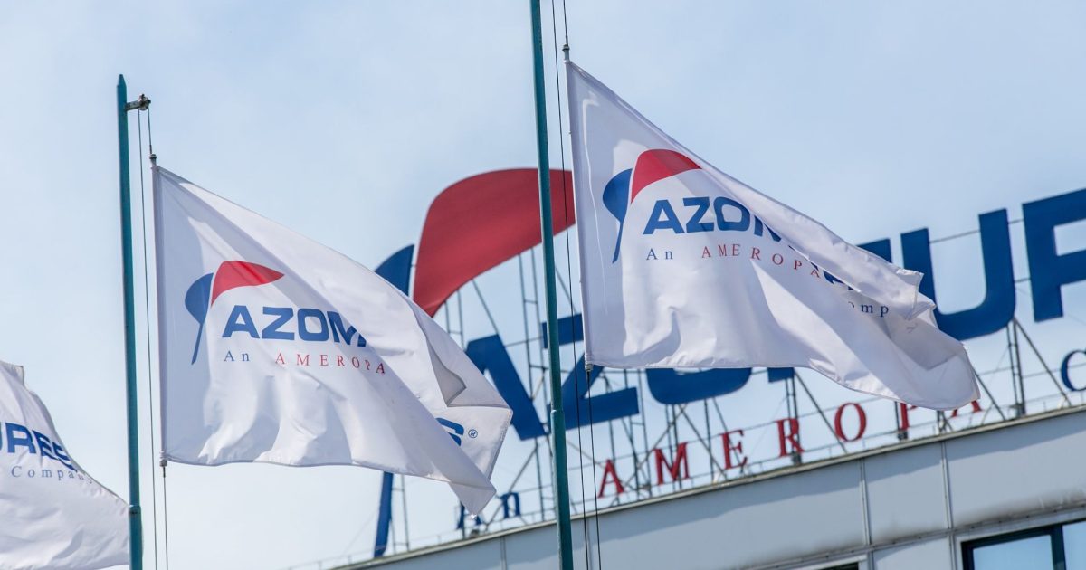 Protest AZOMUREȘ la Ministerul Energiei: Închidere, pericol major