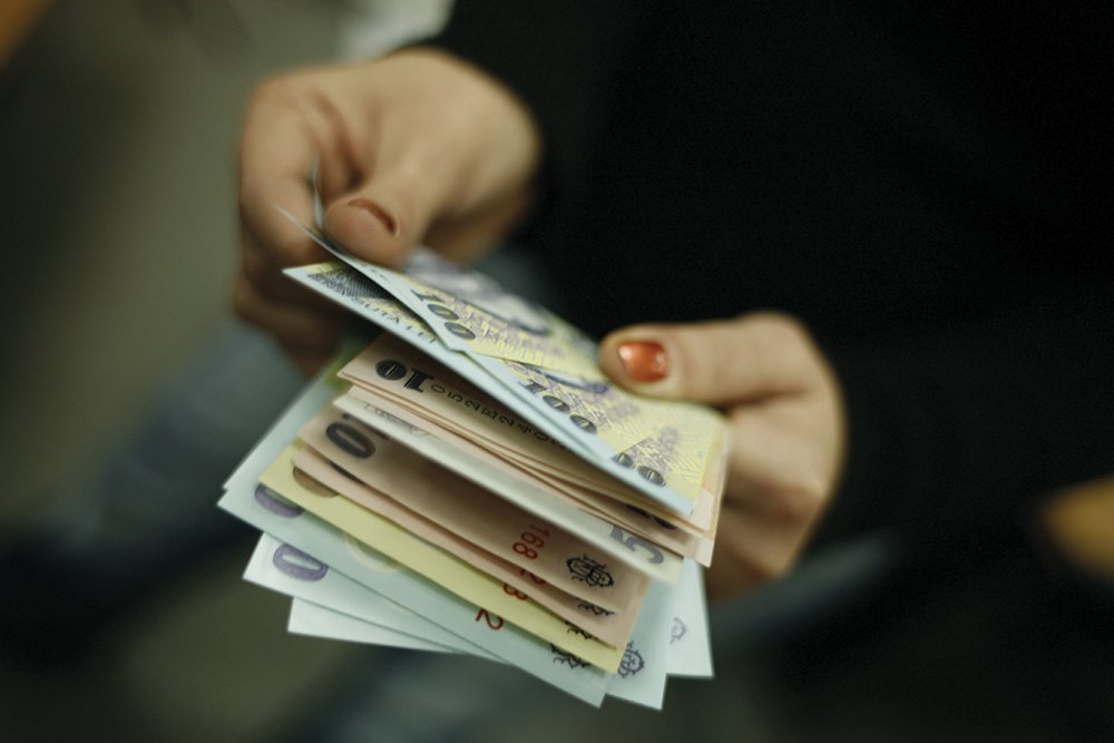 Veniturile românilor au suferit modificări în trimestrul IV din 2025, conform celor mai recente date publicate de Institutul Național de Statistică