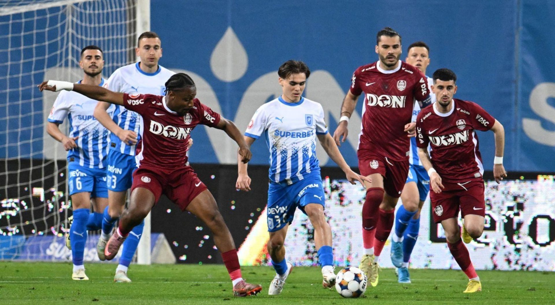 Universitatea Craiova și CFR Cluj, testate antidoping după meciul din SuperLiga Un control antidoping a avut loc la finalul derby-ului din etapa a treia a play-off-ului SuperLigii României
