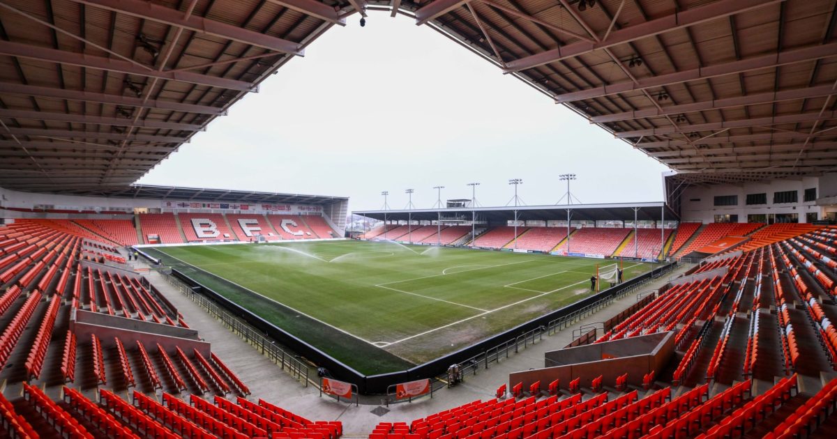 Tragedie în Anglia: Un deces fulgerător în timpul unui meci, urgență medicală