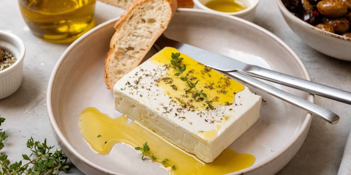 Brânza-minune: O mănânci zilnic și scapi de grăsimea de pe burtă