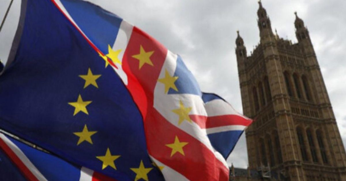 Marea Britanie: Peste jumătate din cetățeni vor REVENIREA în UE