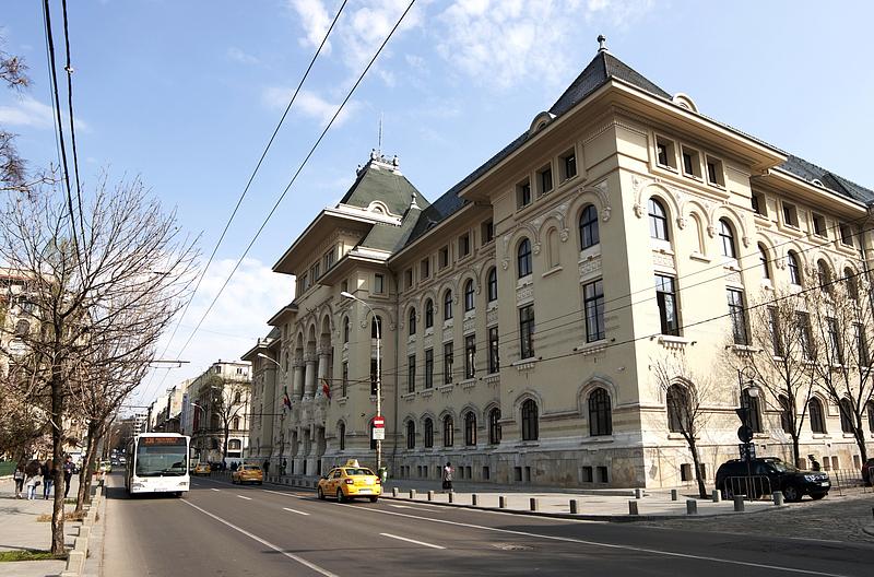 bucharest_city_hall_by_remus_grigore_dreamstime.jpg - NewsFactor