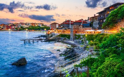 Mii de oameni au fugit din țară: Peste 25.000 au trecut granița