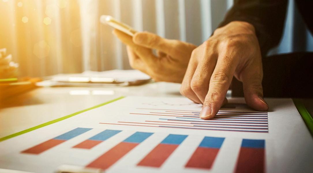 Industria românească, în continuare în contracție, chiar și după martie