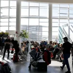 calatori-in-aeroport_XBRYg.webp.webp - NewsFactor