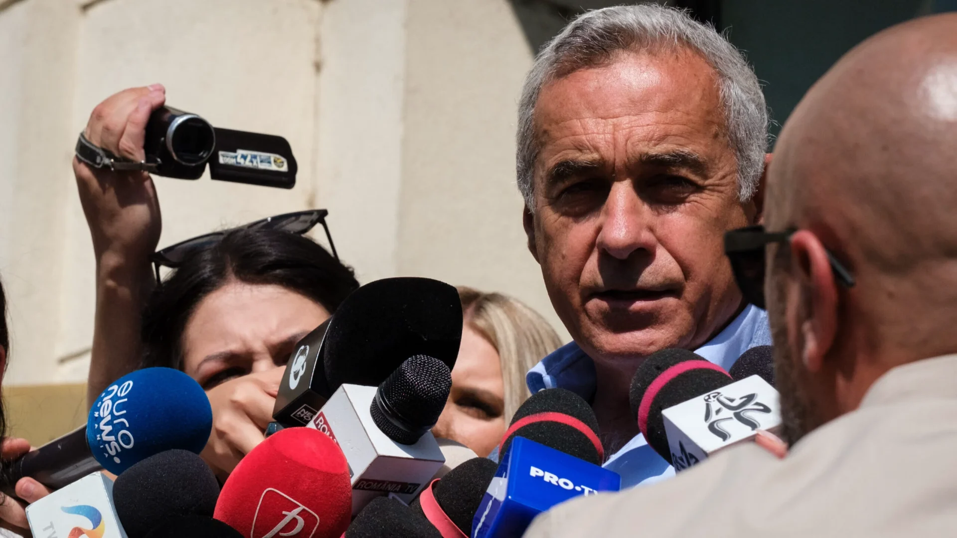 Să vă spun un gând: România, prinsă între Donald Trump și Europa