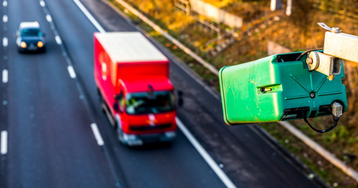 Radare inteligențe ARTIFICIALĂ în Europa: Filmează în interiorul mașinii