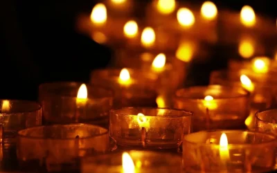 Calea Luminii, spectacol impresionant în Joia Mare la Târgoviște: 2027 candele aprinse