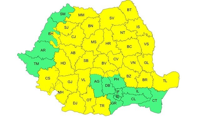 Vremea se schimbă radical: frig, ploi mixte și ninsori în toată țara Meteorologii anunță o răcire accentuată a vremii începând de marți, cu temperaturi care vor coborî sub valorile normale pentru această perioadă