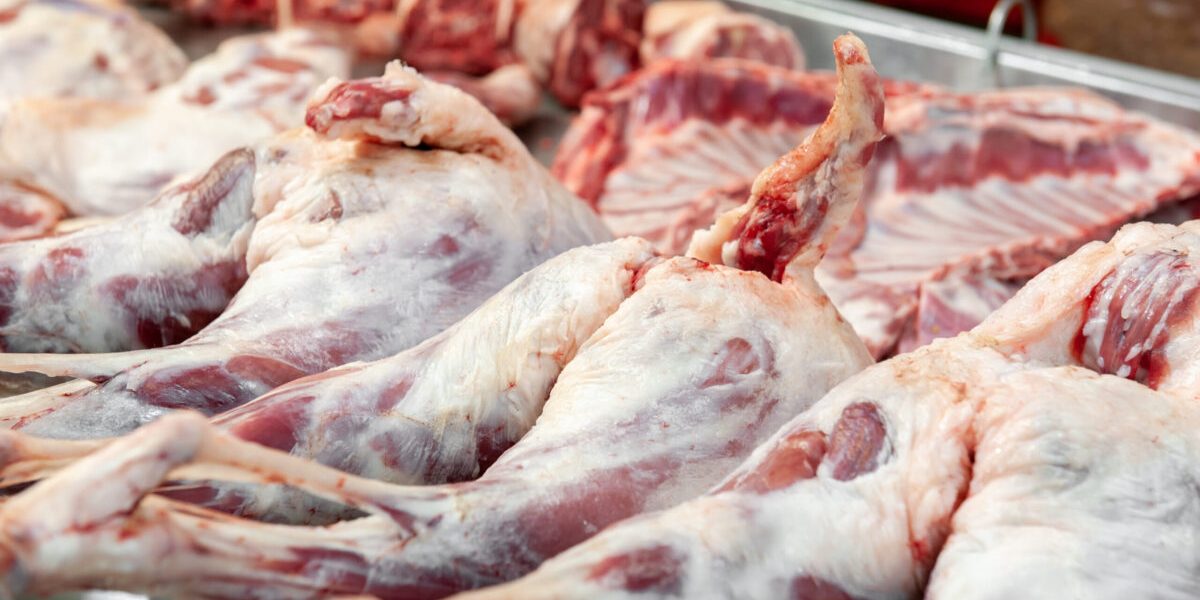 Cât costă viața în România: De ce s-au scumpit produsele și cum se descurcă românii