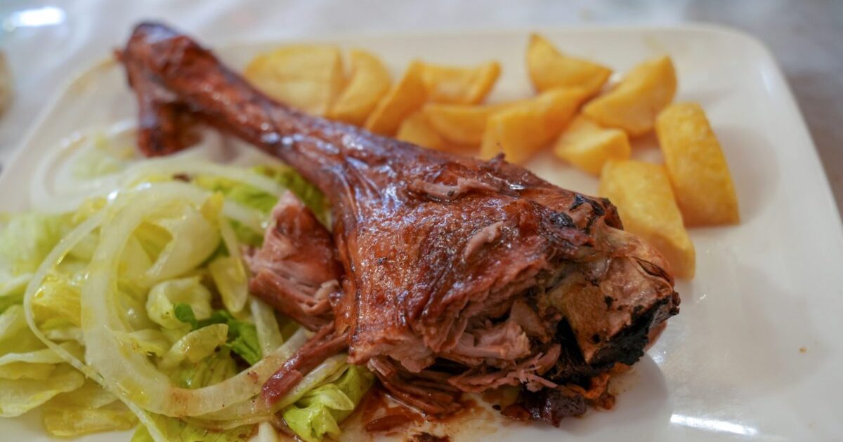 Ce să mănânci echilibrat de Sărbători: Ghidul esențial pentru o masă perfectă