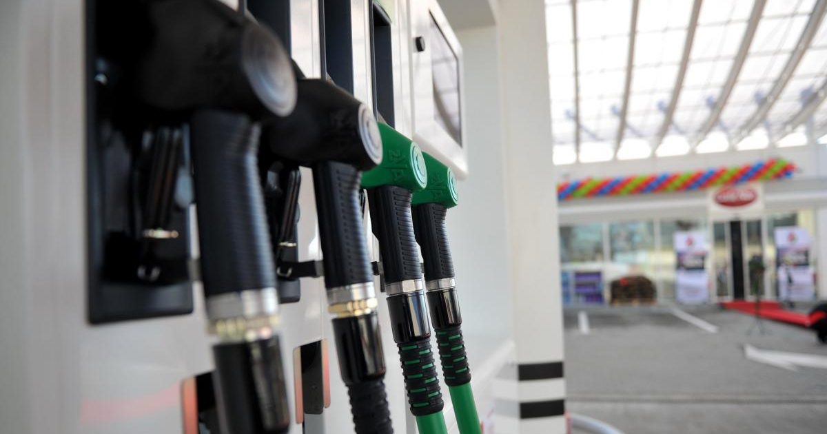 Benzina și motorina: Prețurile de vineri, 10 aprilie. Unde găsesc șoferii combustibil ieftin