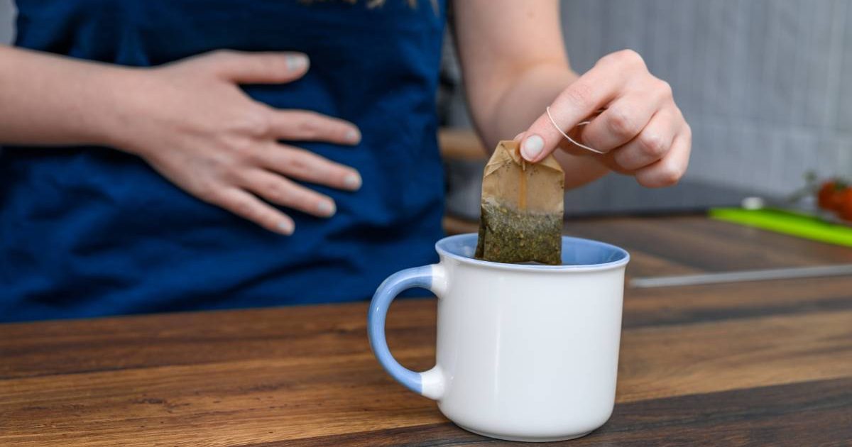 Ceaiuri salvatoare după Paște: Scapă de balonare și arsuri gastrice ușor