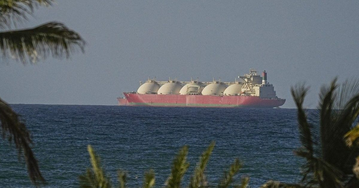 Iran sparge blocada SUA: Navele trec prin strâmtoarea Ormuz, sfidând Washingtonul