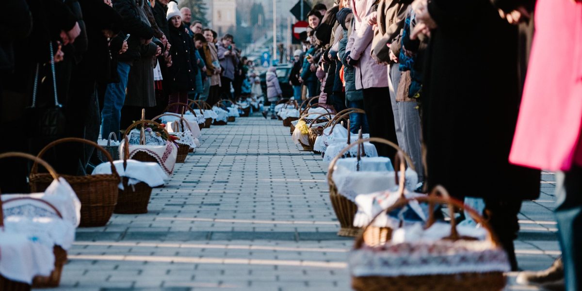 ceremonia-de-paste-9-Magyrrorszag-Fojonzulatusa-Csikszereda.jpg - NewsFactor