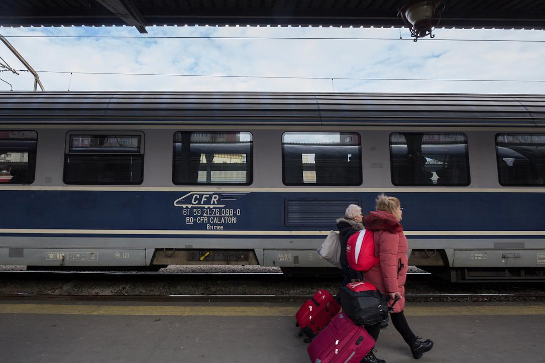 Numărul pasagerilor CFR a scăzut cu 9,1% în 2025, compania a evitat falimentul București – Transportul feroviar din România se confruntă cu dificultăți majore, arată datele centralizate de Institutul Național de Statistică (INS)