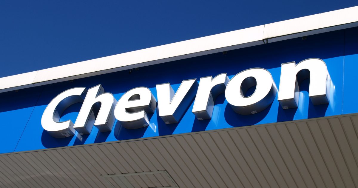 Investitorii fug de software: AUR, petrol și minerale rare, noile investiții