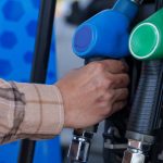 combustibil-petrol-pompa-motorina-Shutterstock.jpg - NewsFactor