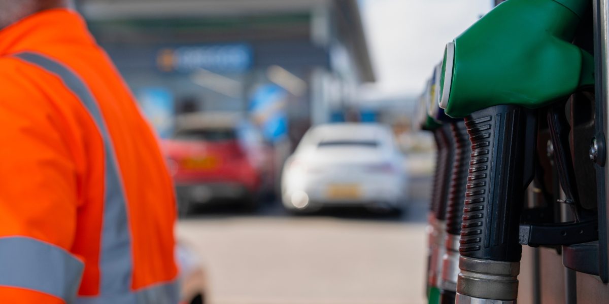 combustibil-pompa-benzina-motorina-Shutterstock.jpg - NewsFactor