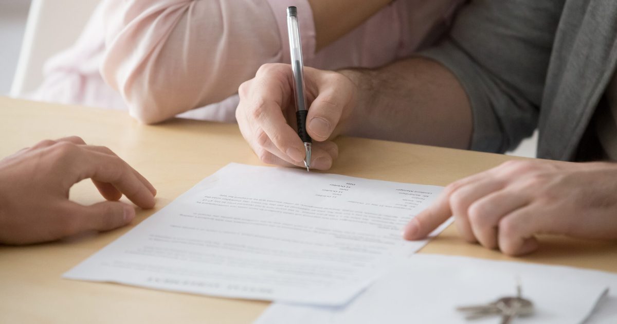 Acte necesare pentru vânzarea unui apartament în România: Ghidul 2026