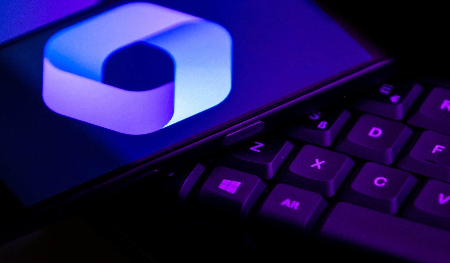 Microsoft a anunțat o actualizare majoră pentru Copilot în Windows 11, care promite o viteză de reacție îmbunătățită, dar vine cu un preț semnificativ în ceea ce privește resursele sistemului