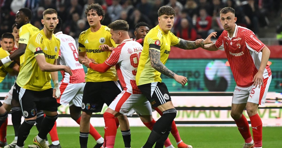 Coubiș, nervos după zvonurile cu Genoa: „N-am ce comenta!”