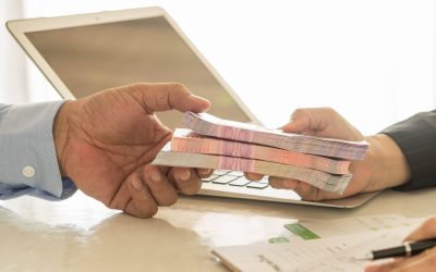 Credite de consum: Moldova impune plafonări pentru dobânzi și comisioane