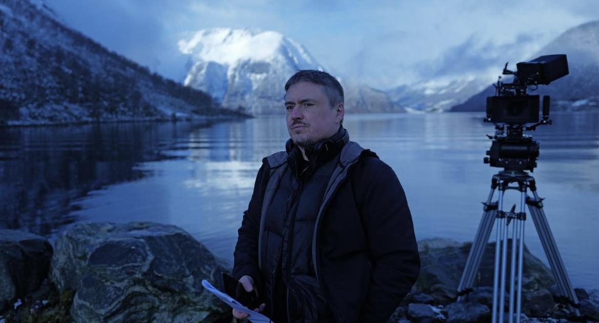 Cristian Mungiu revine la Cannes cu „Fjord”, un film cu Sebastian Stan în rol principal Regizorul român Cristian Mungiu va concura pentru a cincea oară consecutiv în competiția principală a Festivalului de Film de la Cannes, cu noul său film intitulat „Fjord”