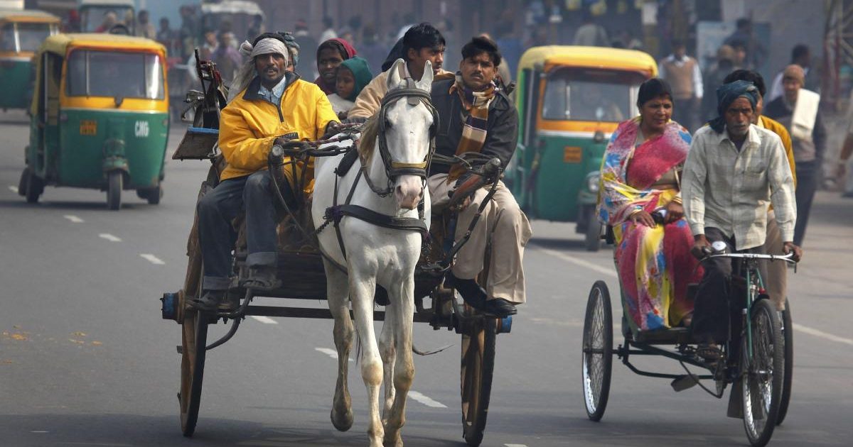 Criza gazelor din India: Muncitorii fug din orașe. „Nu vreau să mor de foame!”