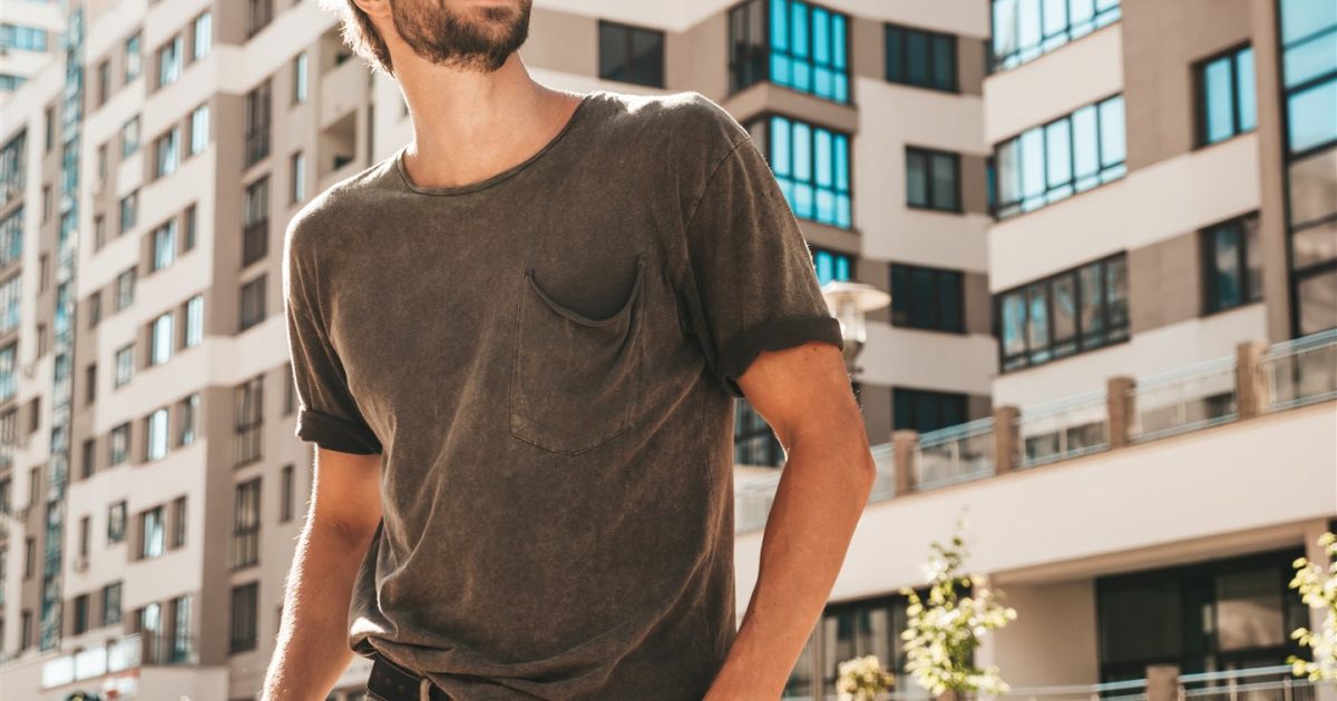 Descoperă secretele tricoului bărbătesc: Ținute casual de efect