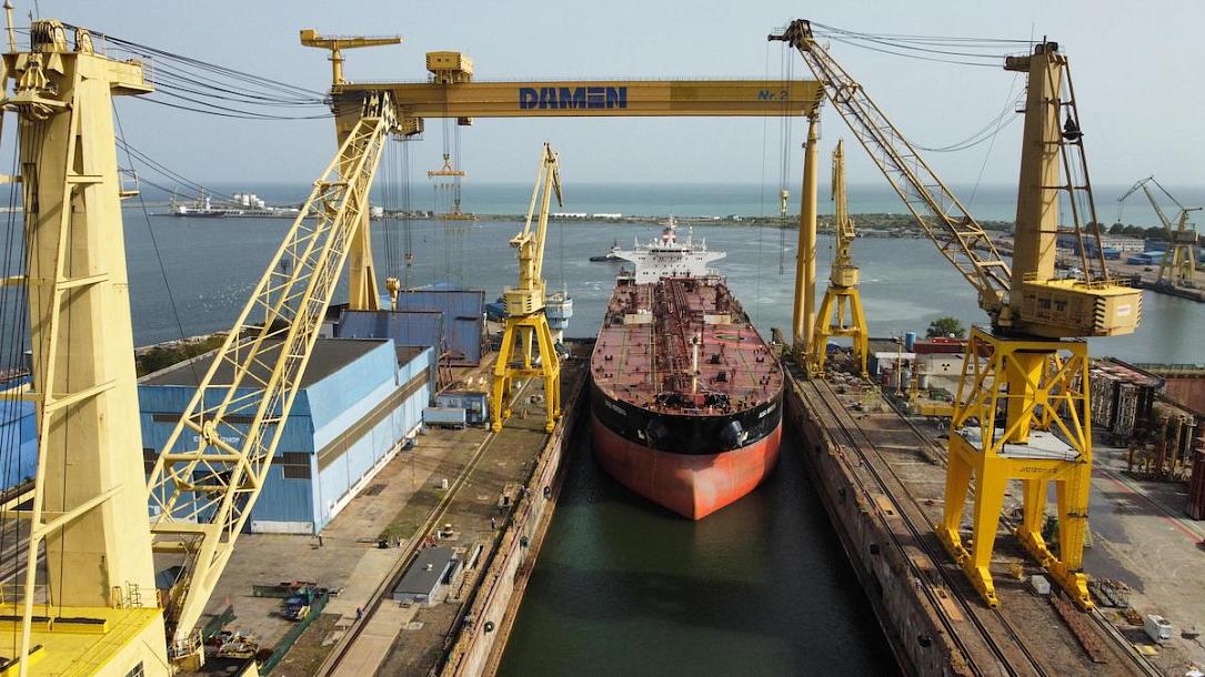 Șantierul Naval Mangalia intră în faliment: Activitatea se oprește, dar salariile vor fi plătite Șantierul Naval Mangalia, administrat judiciar de CITR, se îndreaptă spre faliment după ce creditorii au respins planul de reorganizare