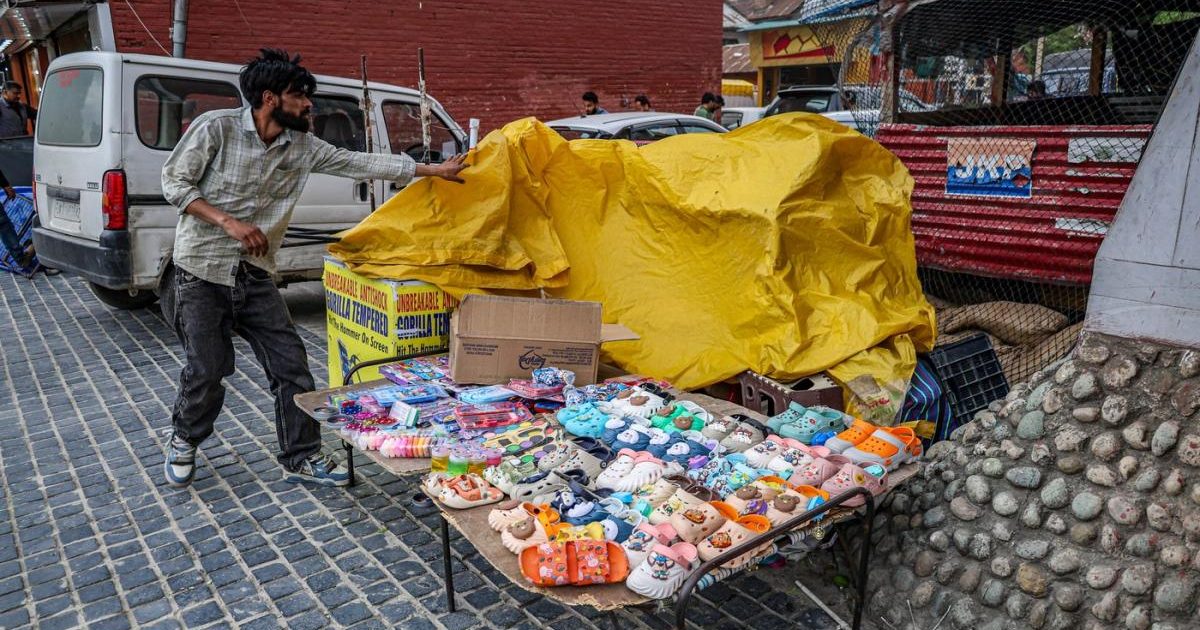 De ce kashmiriții donează AUR și bani pentru iranieni