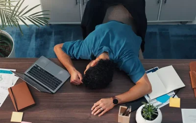 Angajatul care a dat în judecată firma: 500.000€ despăgubiri pentru concediu neplătit