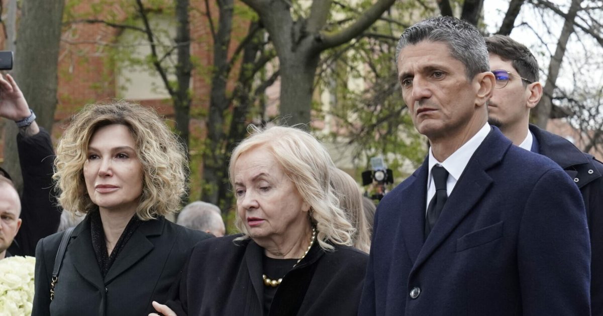 Răzvan Lucescu, discurs emoționant la slujba lui Mircea Lucescu în biserică