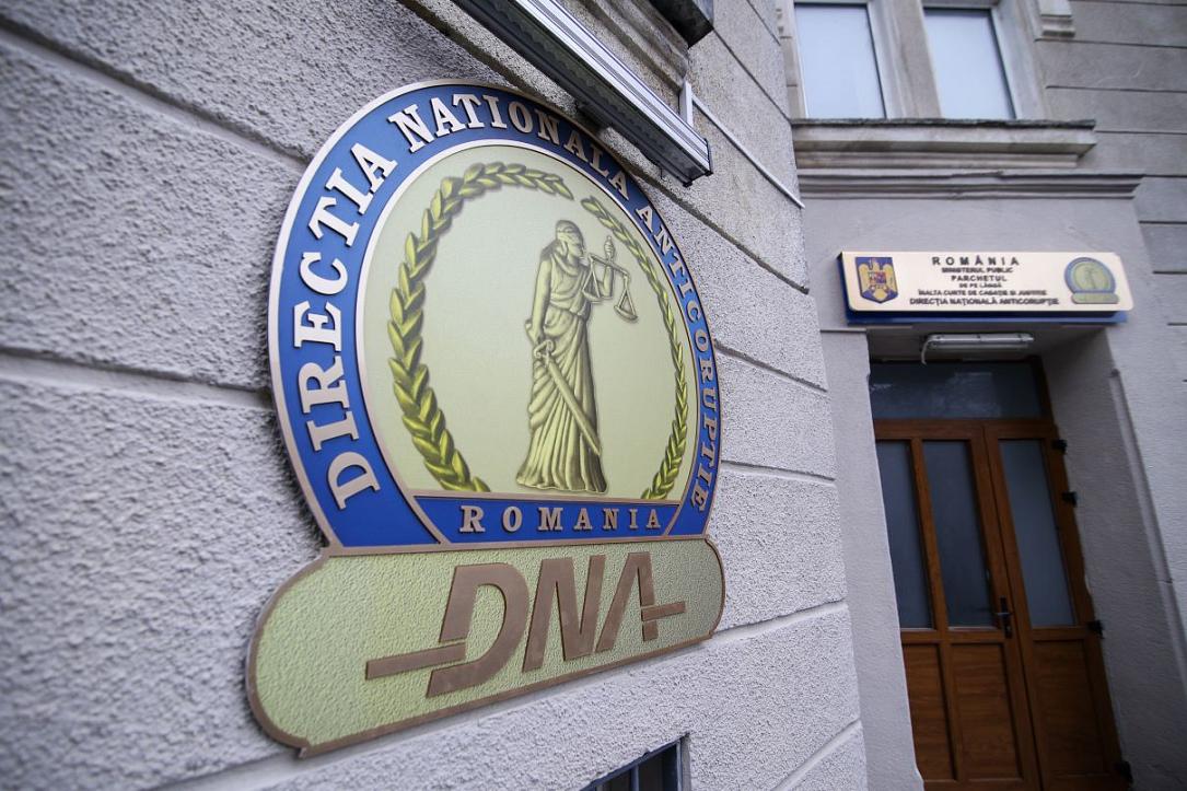 Președintele Nicușor Dan a numit șapte procurori-șefi, decizie criticată Președintele României, Nicușor Dan, a numit pe 8 aprilie șapte procurori șefi și adjuncți, respingând o singură propunere din cele opt trimise cu o zi înainte de ministrul Justiției, Radu Marinescu