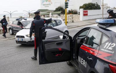 Doi români, prinși în Italia: S-au dat polonezi să scape de carabinieri
