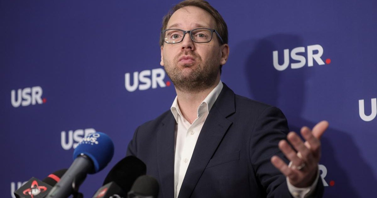 Fritz, despre criza: USR, ALĂTURI de Bolojan. PSD, acuzat de interese