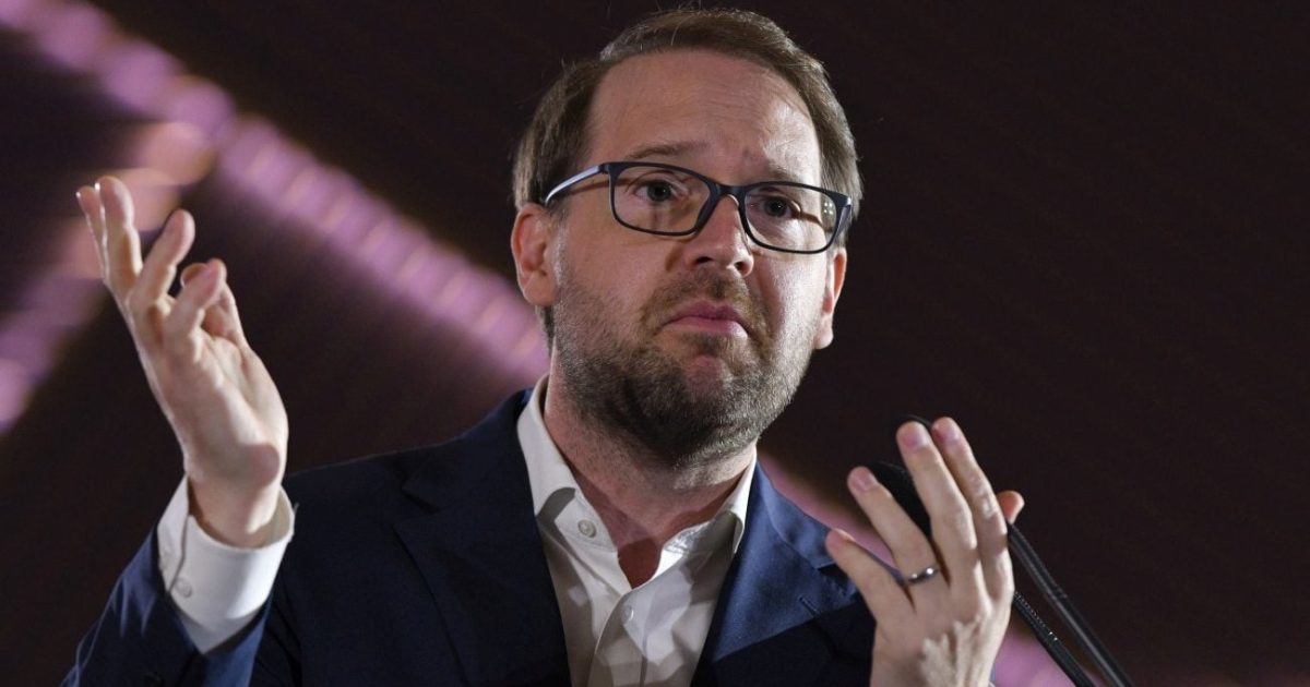 Fritz, atac la PSD: „Jocuri de putere pe spinarea oamenilor”, Bolojan, apărat