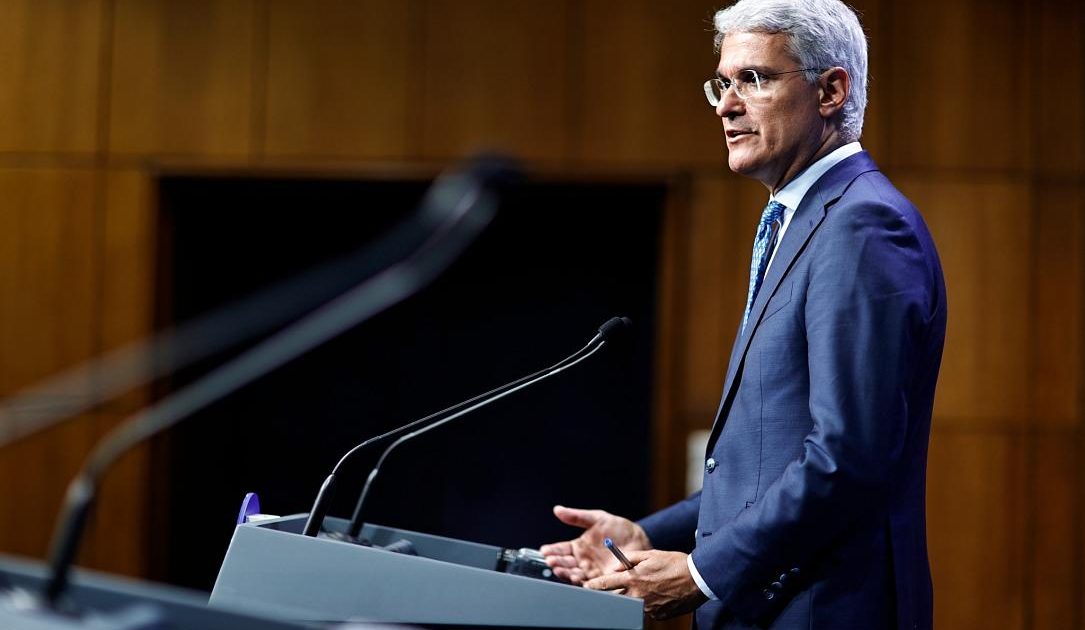 EPPO anchetează achiziția de autobuze electrice pentru școli din fonduri RRF în România