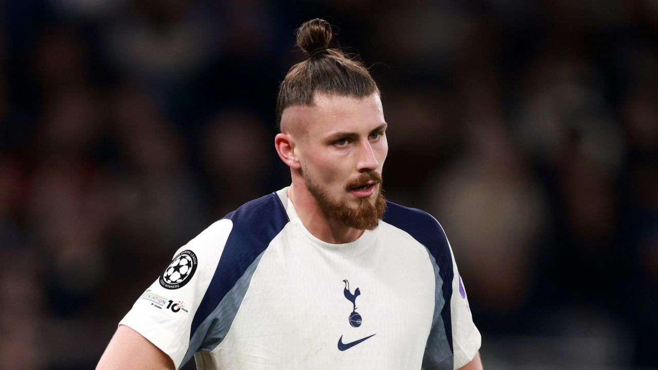 Drăgușin, prăpastie financiară: Radu riscă o sumă uriașă. Dezvăluiri din Anglia