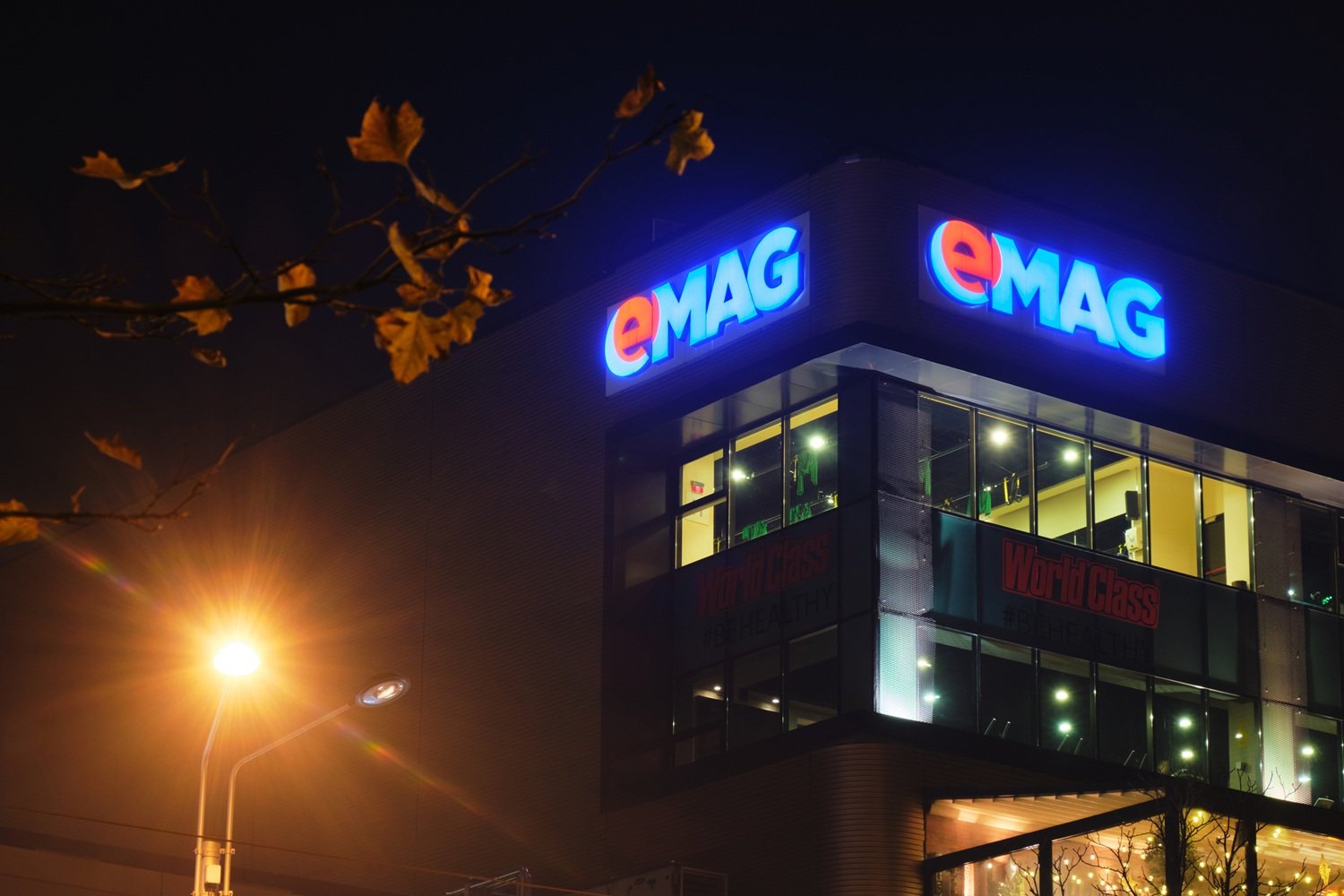 EMAG se reorganizează: Ajustări strategice sau semne de întrebare pentru retailul online?