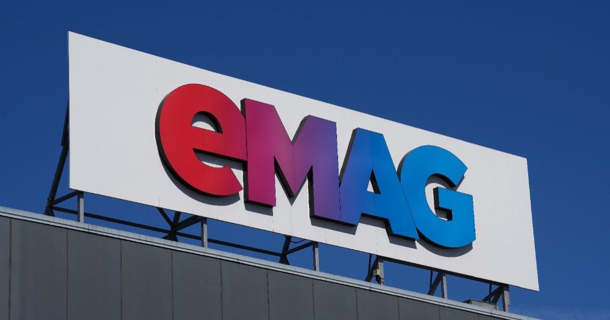 EMAG introduce o taxă ascunsă: Cât plătești în plus la fiecare comandă din România